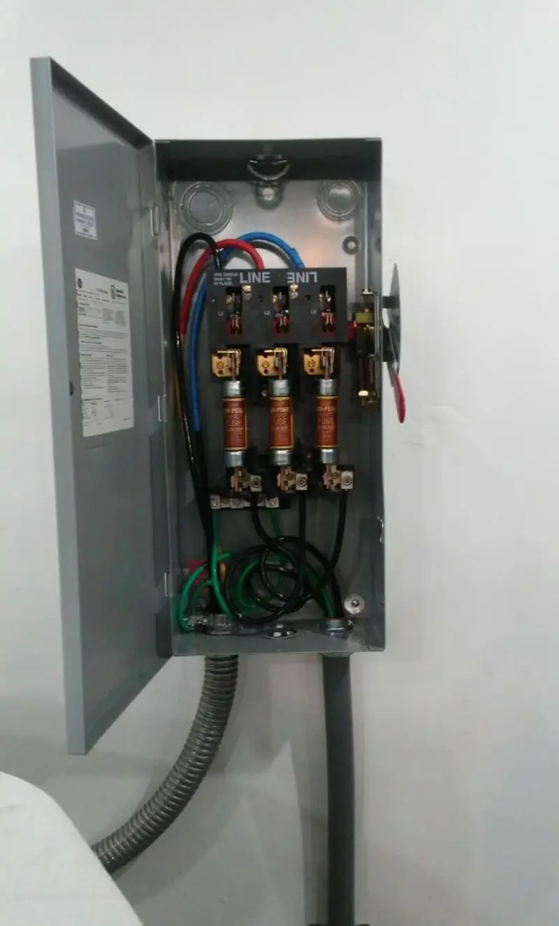 Three-phase disconnect switch installed for Electrical Wiring & Rewiring in South El Monte